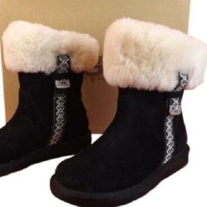 UGG Australia Metro Tas Boots Black 5